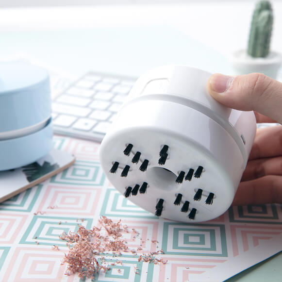 Deli desktop vacuum cleaning function