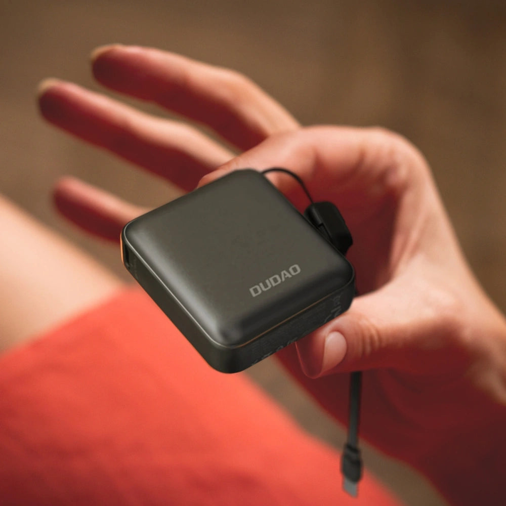 Dudao K22+ power bank ports